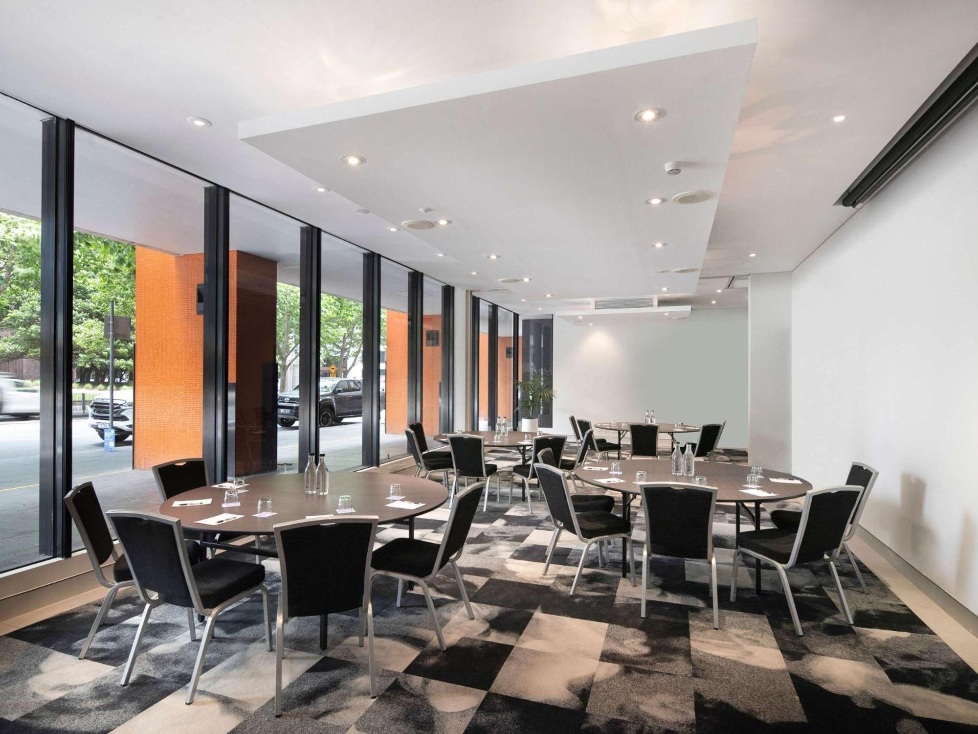 Mercure Melbourne Southbank Экстерьер фото